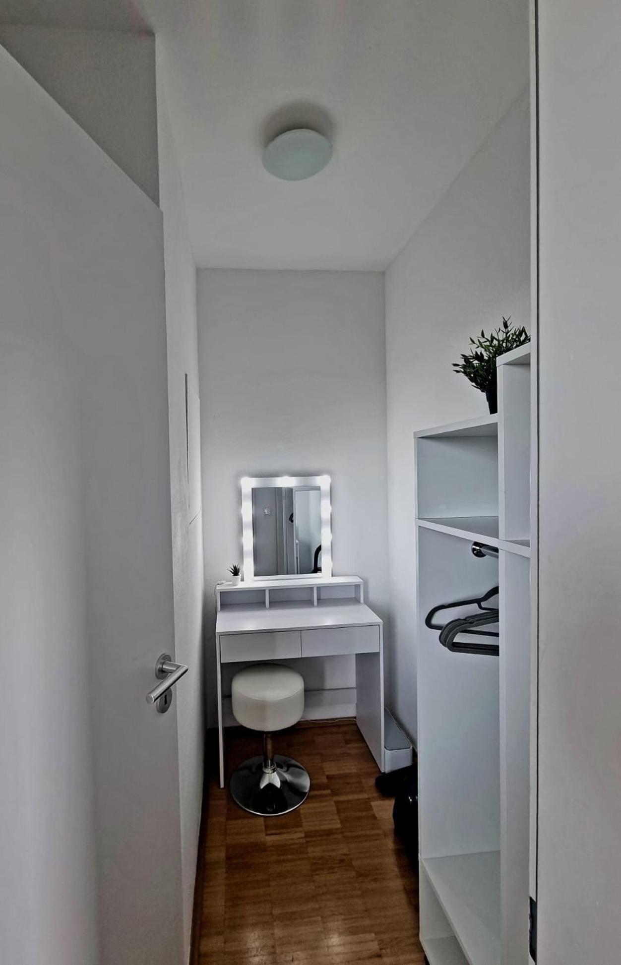 Ferienwohnung Koeln Ngoại thất bức ảnh